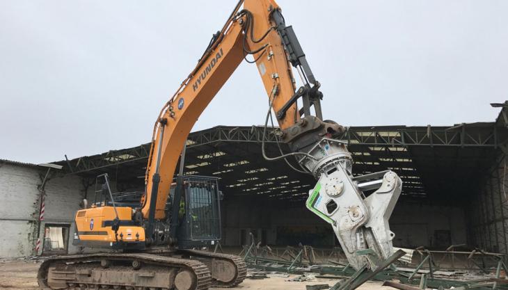 Hyundai HX300 L excavator