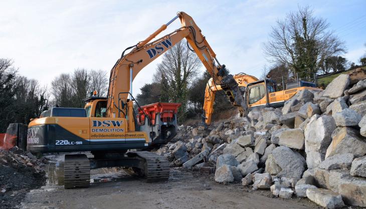 Demolition South West invest in Hyundai machines to support future growth strategy Hyundai excavator