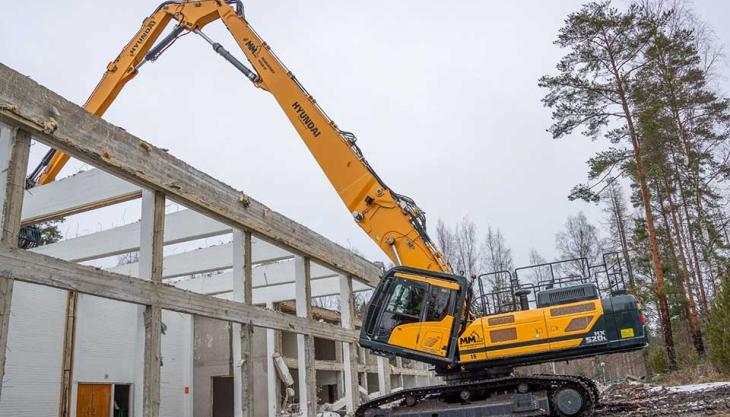 Hyundai HX520L high-reach excavator Hyundai HX520L high-reach excavator