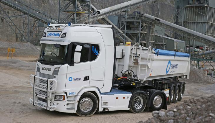 Scania/Wilcox combo with Hyva tipping gear