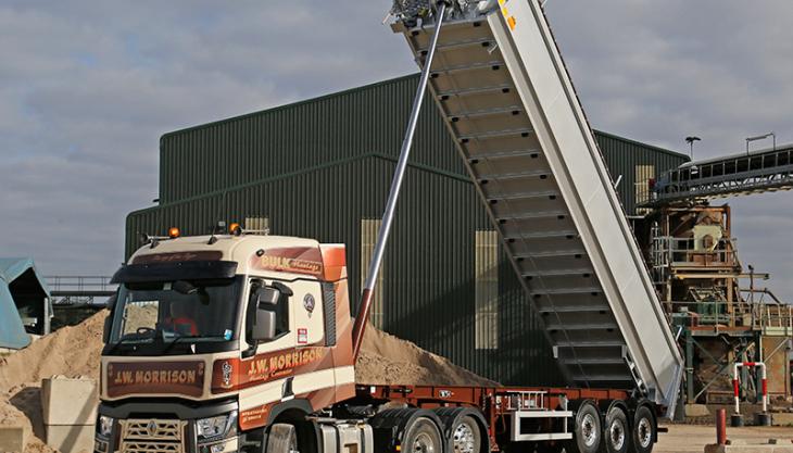 Hyva-fitted tipper Hyva-fitted tipper