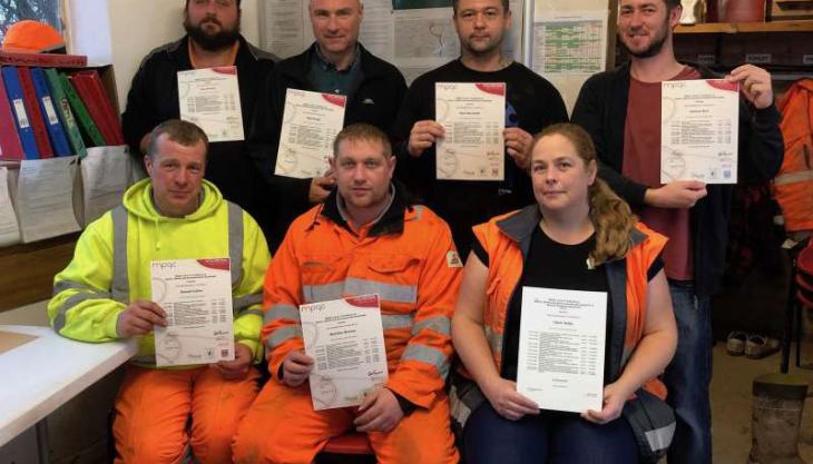 L-R (top row): Sam Howells, Russell Collier, Nigel Baugh, Matthew Mclean; (bottom row): Glen Parke, Andrew Hart and Claire Selby MIQ Level 3 SHE Certificates
