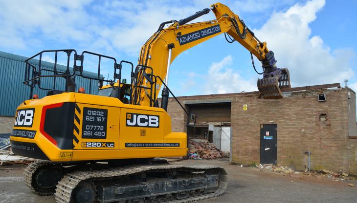 Advanced Demolition's JCB 220X demo-spec excavator JCB 220X excavator