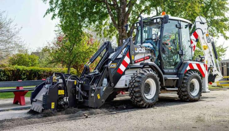 The new JCB 3CX Compact Highways Master backhoe loader JCB 3CX Compact Highways Master backhoe loader