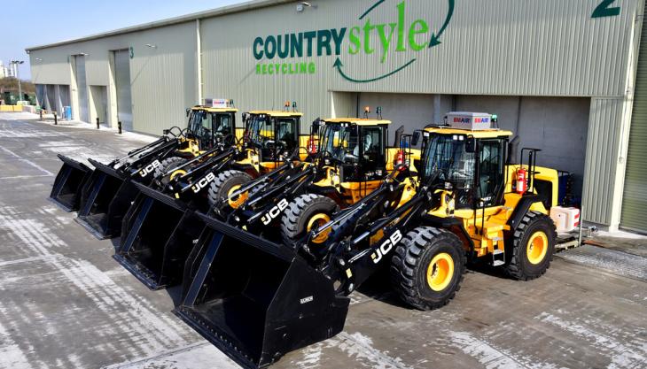 Countrystyle Recycling take delivery of four 457 wheel loaders from Greenshields JCB JCB 457 wheel loaders