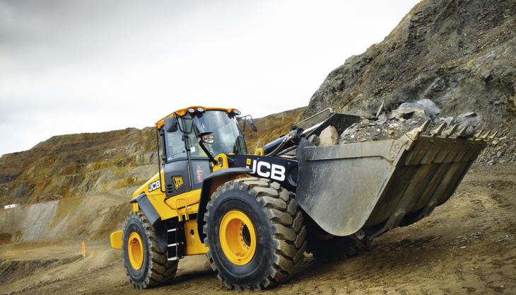 JCB's new flagship 457 wheel loader in action JCB 457