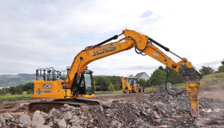 JCB 220X excavator