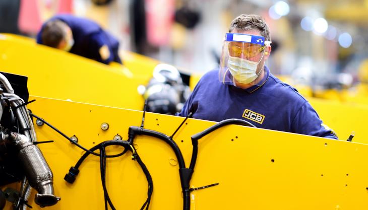 JCB are recruiting more than 400 new agency employees JCB employees
