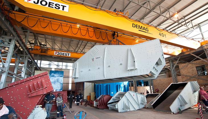 Joest 4.3m wide screen