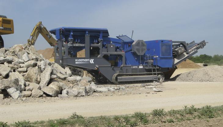 Mick George take delivery of a Kleemann MC110Z crusher Kleemann crusher