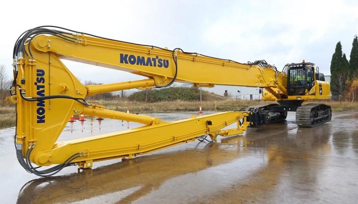 Komatsu PC490LC-10 demolition excavator