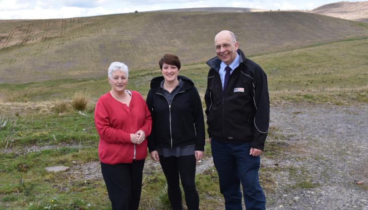 L-R: Margaret and Cheryl Hynd of the Muirkirk Community Association, with Jim Donnelly, operations director at Banks Mining Margaret and Cheryl Hynd with Jim Donnelly