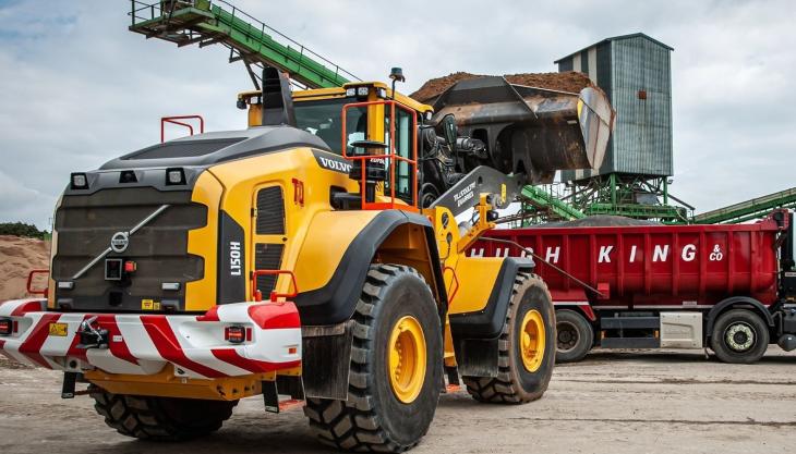 Hugh King & Co. Ltd's new Volvo L150H wheel loader Volvo L150H wheel loader