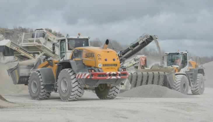 Liebherr L586 XPower wheel loaders