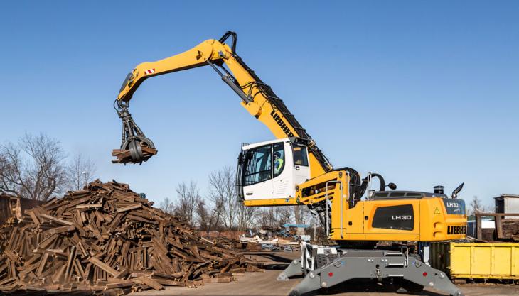 Liebherr LH30M material handler