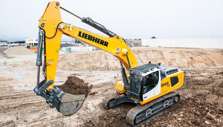 Liebherr R 946 crawler excavator