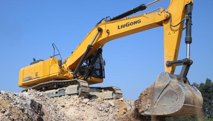 LiuGong have acquired their UK dealership CPMS LiuGong excavator