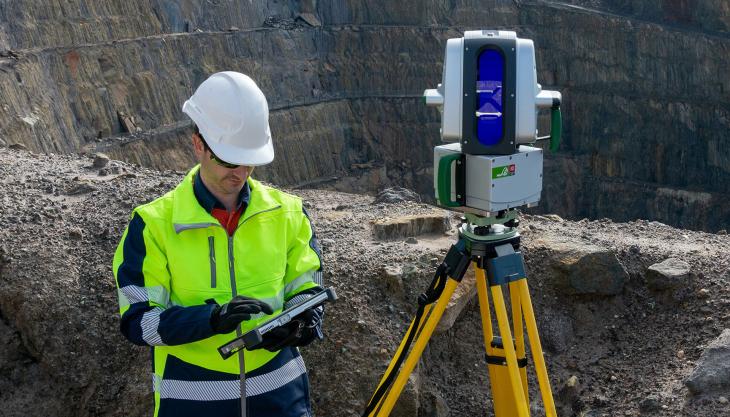 Maptek XR3-D mkII laser scanner