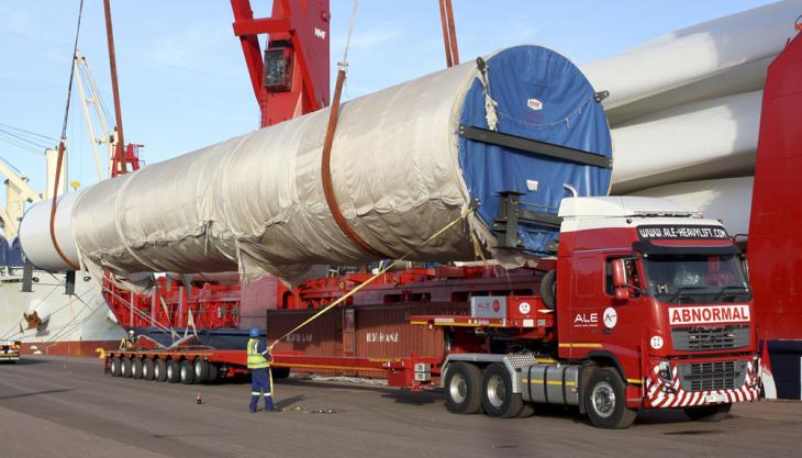 Loading a tower piece on the 8-axle Nooteboom semi low-loader at Saldanha bay, Western Cape Nooteboom eight-axle trailer