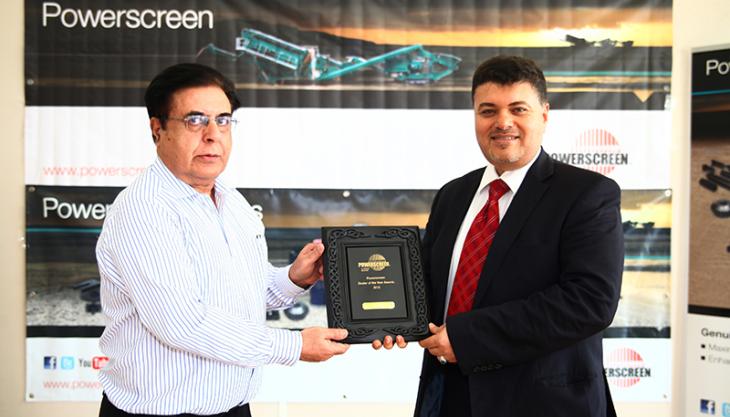 Powerscreen present awards to distributors