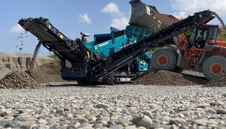 The new Powerscreen Titan 1300 secondary scalping screen Powerscreen Titan 1300 scalping screen