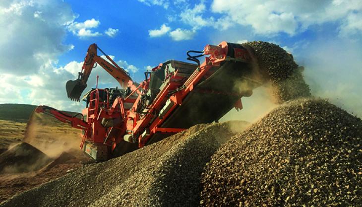 Rockster R1100DS at work in Bastaslar's limestone quarry in Turkey R1100DS