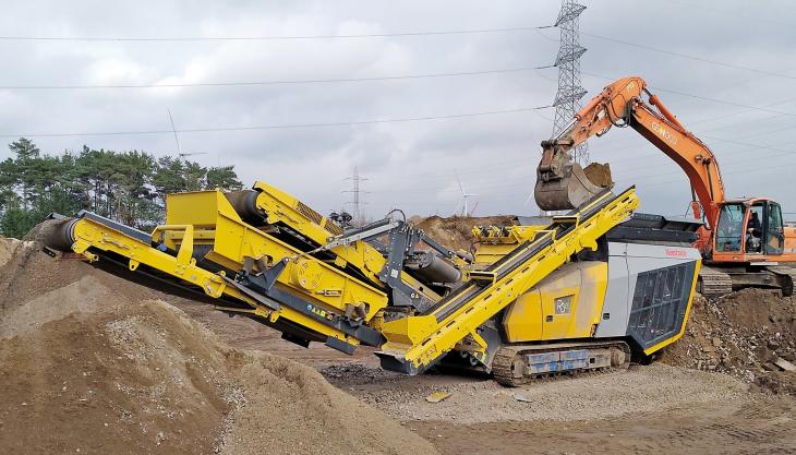 Red Dot winner – the Keestrack R3e hybrid tracked impact crusher Keestrack R3e impact crusher