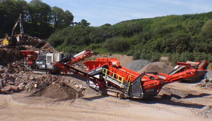 BT Jenkins invest in new Sandvik QE342 scalper Sandvik QE342 mobile scalper