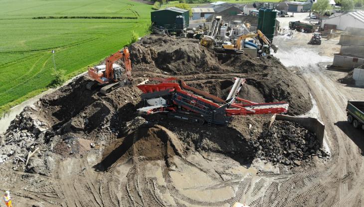 G&B Finch's Sandvik QE441 heavy-duty scalping plant Sandvik QE441 heavy-duty scalping plant