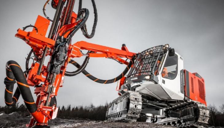 Sandvik DX700 drill rig Sandvik DX700 drill rig