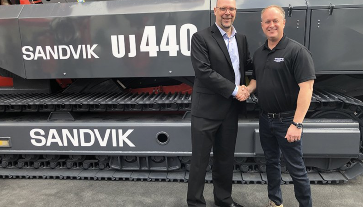 L-R: Jan Schroeder, Sandvik territory manager Americas with Sandvik Mining and Rock Technology, Mobile Crushers and Screens; and David Hill, president of Volvo Construction Equipment Services (VCES) Sandvik and VCES
