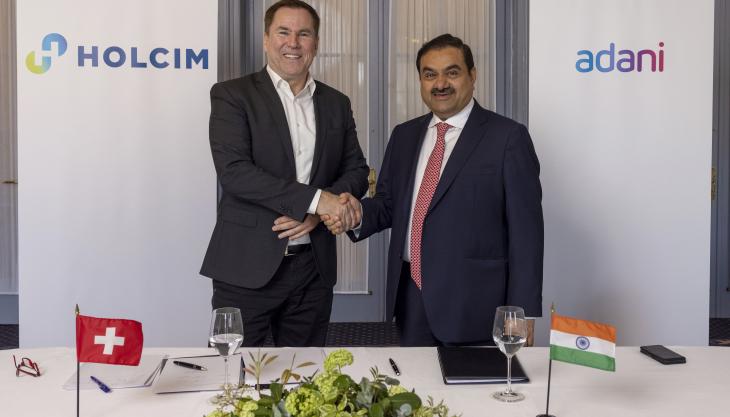 L-R: Holcim chief executive officer Jan Jenisch and Gautam Adani, chairman of the Adani Group, at the signing Signing