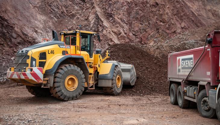 Volvo L220H loading shovel