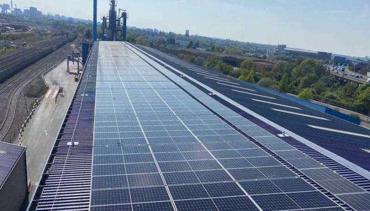 Solar panels on the roof of Tarmac’s Birmingham asphalt plant Solar panels