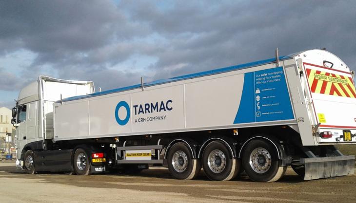 Tarmac now have the largest fleet of walking-floor trailers in the UK highways industry Walking-floor trailer