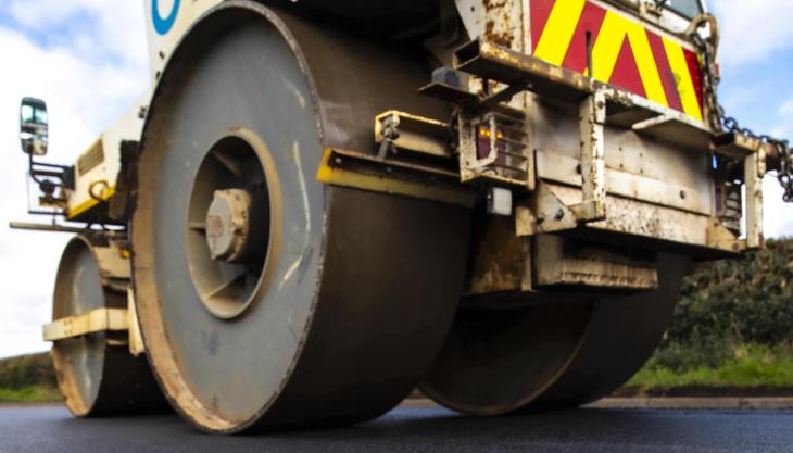 Tarmac's ULTIPAVE R rubber-modified asphalt has become the first thin-surfacing system of its kind to receive BBA HAPAS Clause 942 approval Tarmac ULTIPAVE R