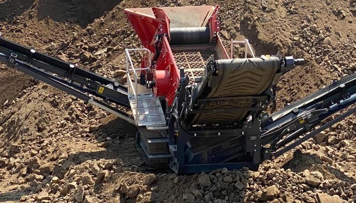 Terex Finlay 860 tracked screener Terex Finlay 860 screener