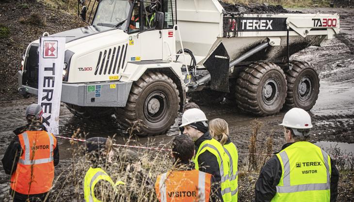 International distributors visit Terex in Motherwell