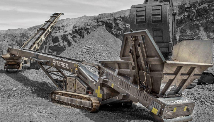 The new TF-50L low-level tracked conveyor feeder from Terex Finlay Terex Finlay TF-50L feeder