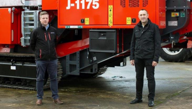 Terex Finlay business development director Neil McIlwaine and DPS managing director Alan Fallon Neil McIlwaine and Alan Fallon