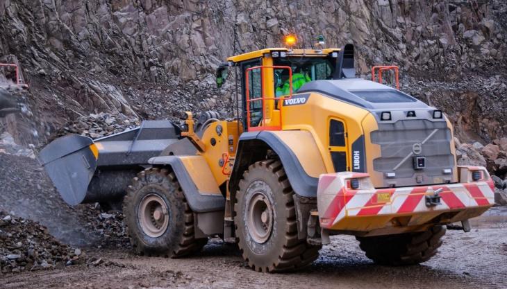 One of Thompson’s new Volvo L180H wheel loaders Volvo L180H wheel loader