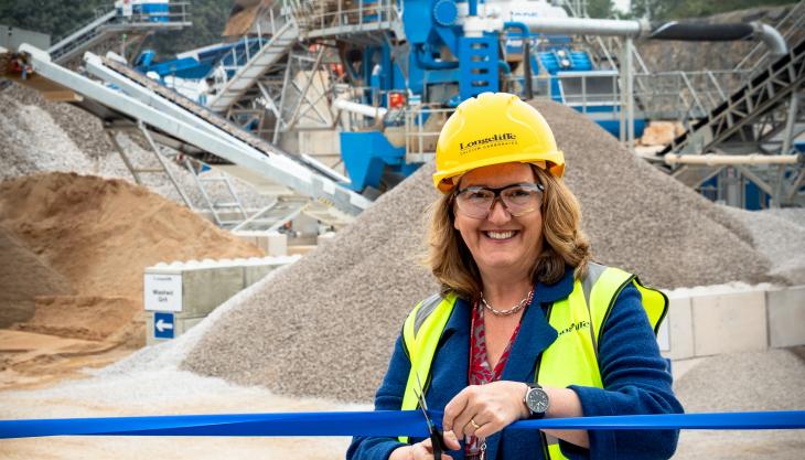 Sarah Dines MP officially opening the new washing plant at Brassington Moor Quarry Sarah Dines MP