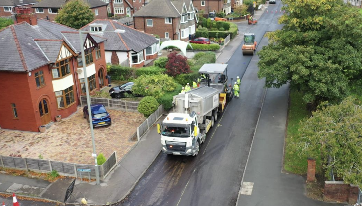 Lancashire County Council using CEMEX's VIAOW Zero asphalt on a project in Preston VIALOW Zero