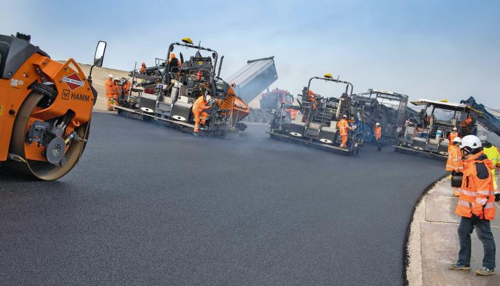 On the complex Circuit Zandvoort rehabilitation project, the contractors deployed three Vögele Super 1900-3i pavers in combination with the AB 500 TV extending screed Wirtgen Group machines