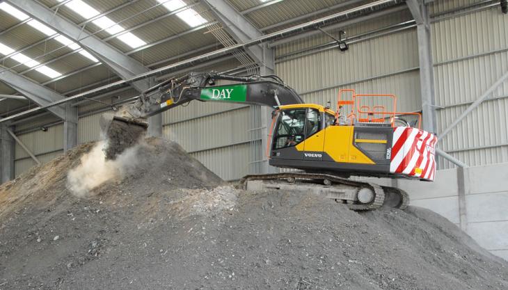 Volvo EC250E excavator Volvo EC250E excavator
