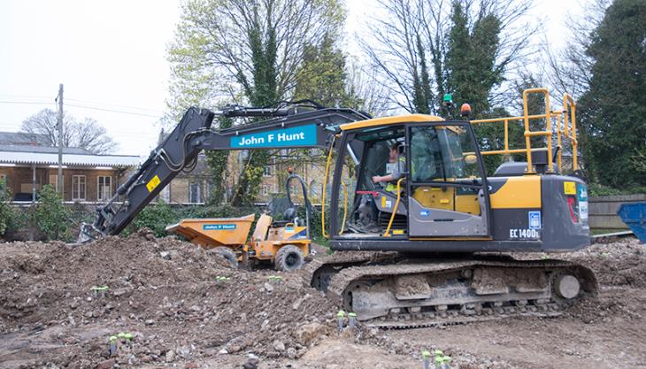 Volvo EC140D excavator