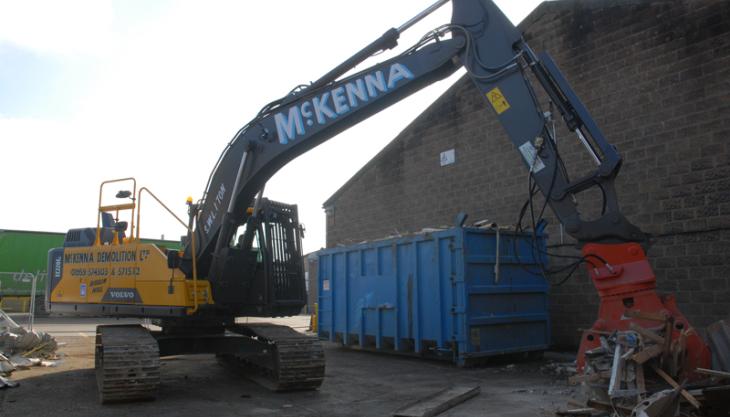 Volvo EC220E excavator