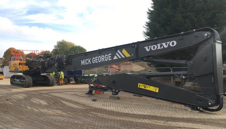 Volvo high-reach EC480E excavator Volvo high-reach excavator