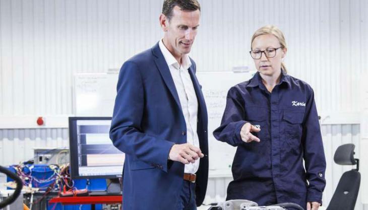 Volvo Penta’s chief technology officer, Johan Inden, and system engineer Karin Åkman at the company’s new development and test laboratory in Gothenburg Johan Inden