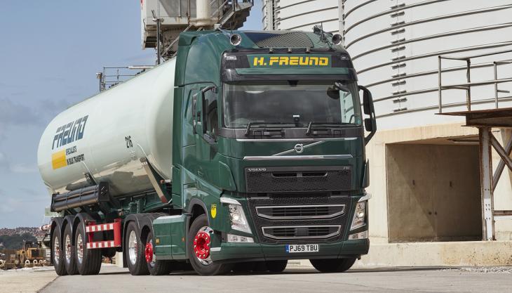 One of H. Freund’s new Volvo FH 6x2 Lite tractor units Volvo FH 6x2 Lite tractor unit